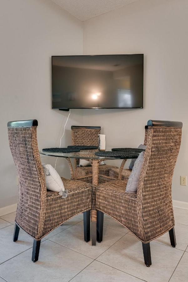 Cozy 1Br Condo With Pool And Gym Centrally Located Ντέστιν Εξωτερικό φωτογραφία